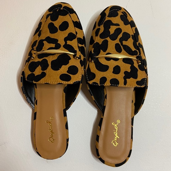 NWOT Qupid Leopard Print Mules - Picture 5 of 7